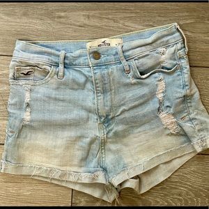 Hollister denim shorts - Size 3